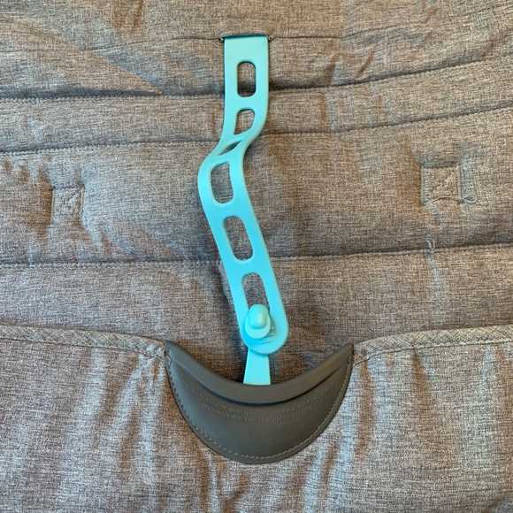 Shopping cart cover- like new - Picture 7 of 14